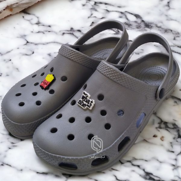 كروكــس رمادي